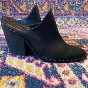 Chinese laundry heels